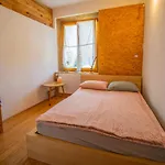 Elias Residency