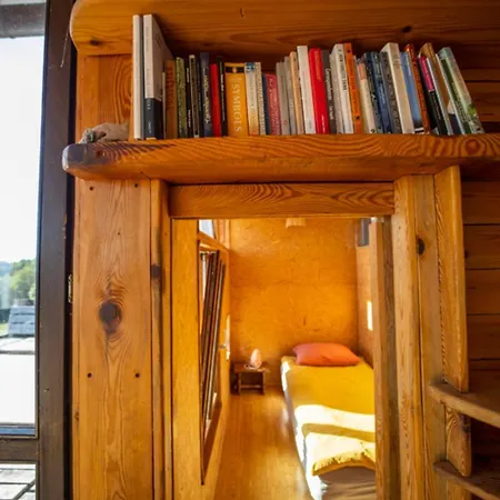 Elias Residency 아파트 *