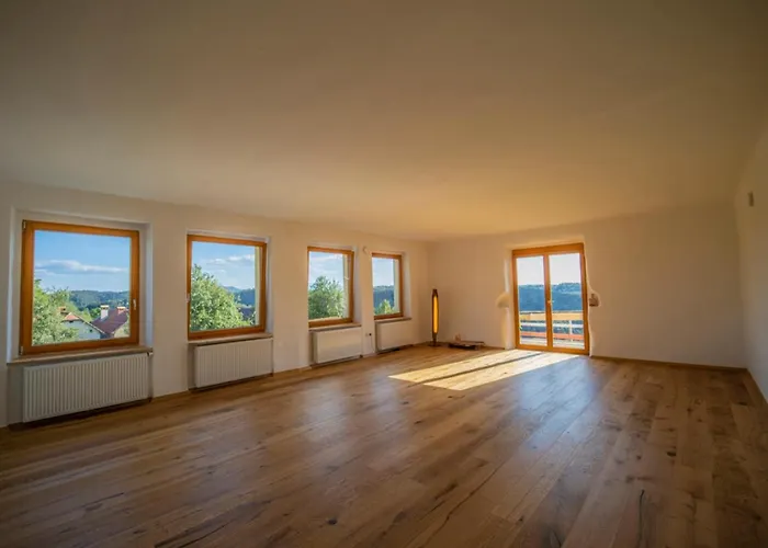 Elias Residency アパート